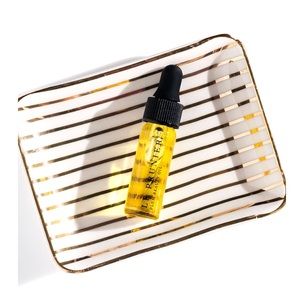 ❤️5 for 18❤️ Le prunier plump beauty oil